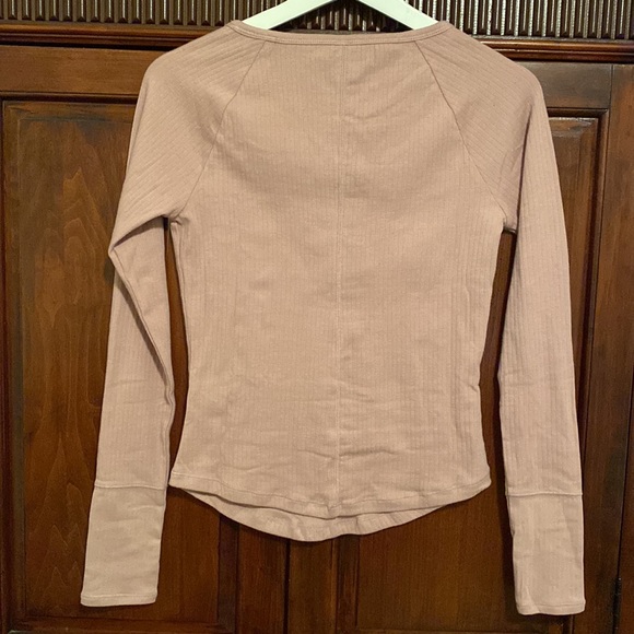 Free People Intimately Billie Layering long sleeve split neck Henley pink - Picture 4 of 16